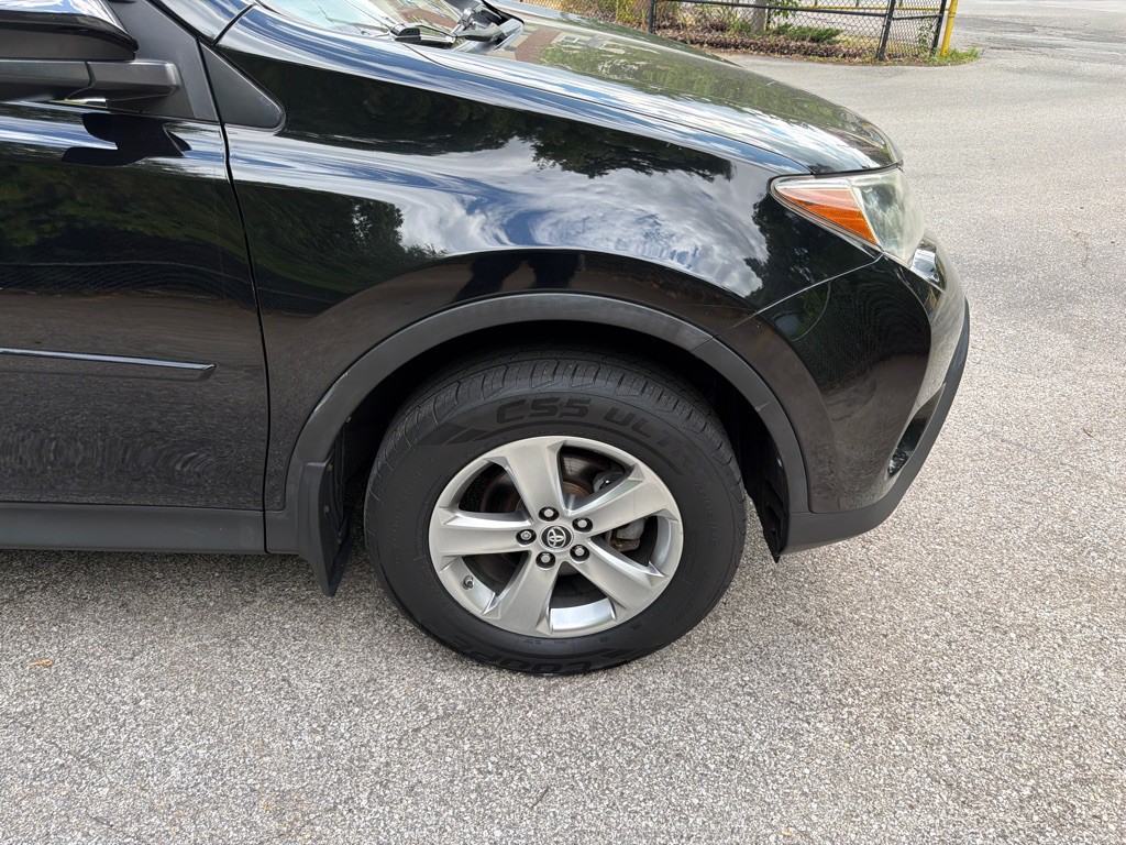 2015 Toyota Rav4 Image 12