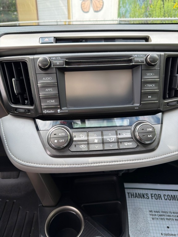 2015 Toyota Rav4 Image 17