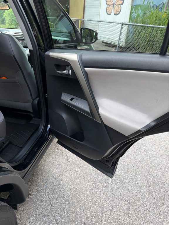 2015 Toyota Rav4 Image 22