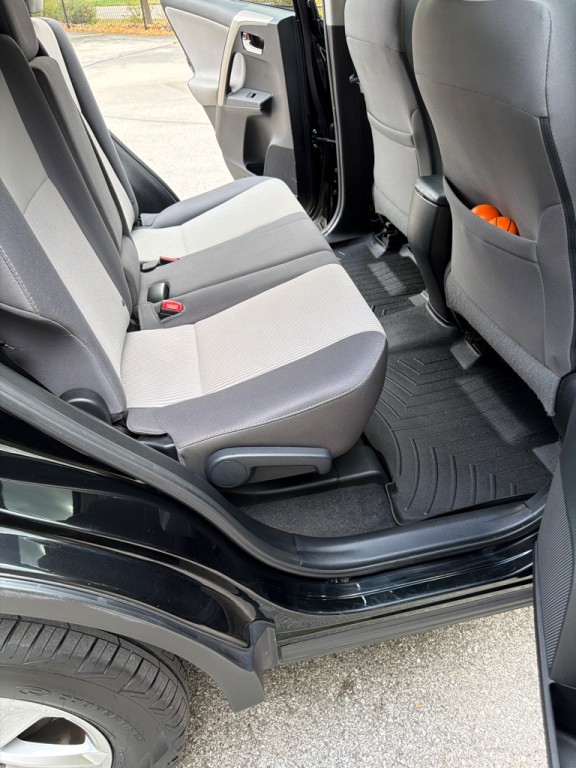 2015 Toyota Rav4 Image 23