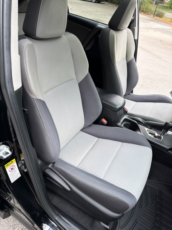 2015 Toyota Rav4 Image 31