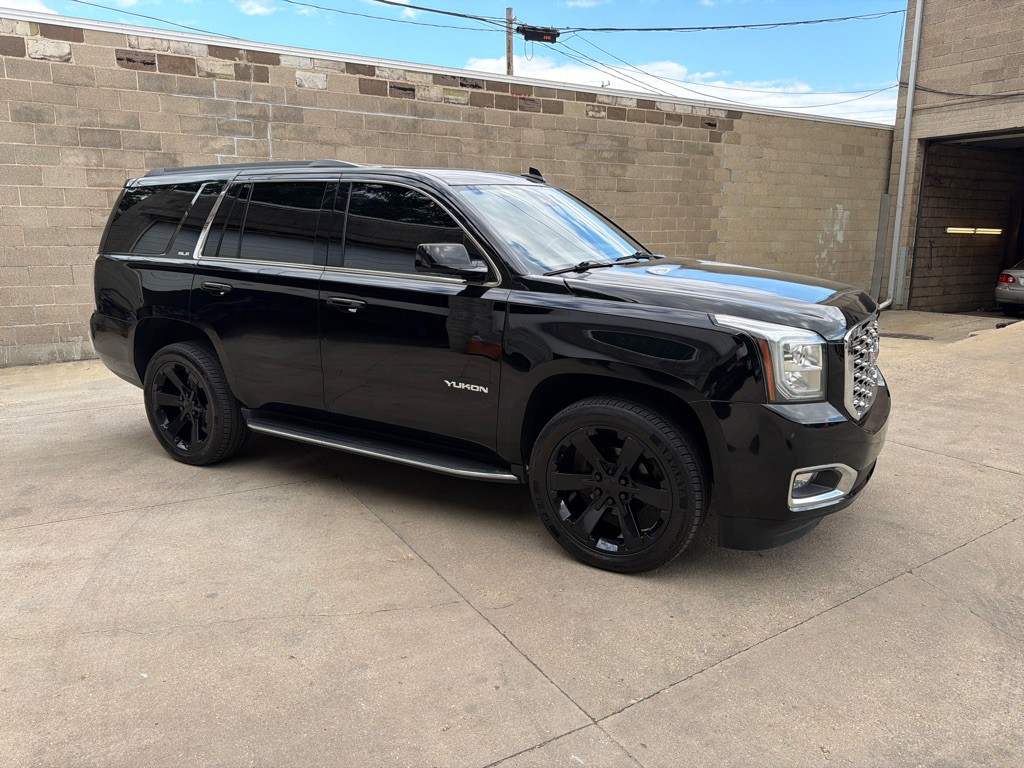 2020 GMC Yukon Image 1