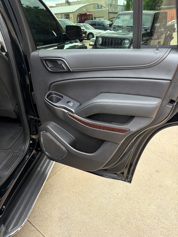 2020 GMC Yukon Image 38
