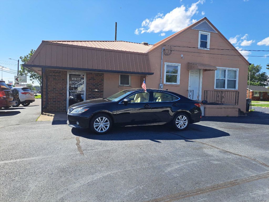 2013 Lexus ES Image 1