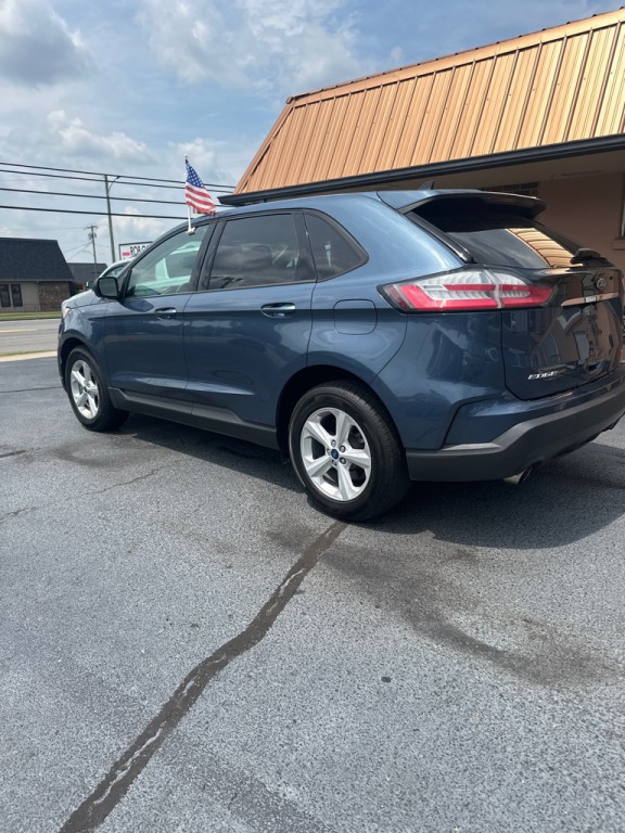 2019 Ford Edge Image 3