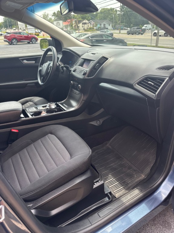 2019 Ford Edge Image 5