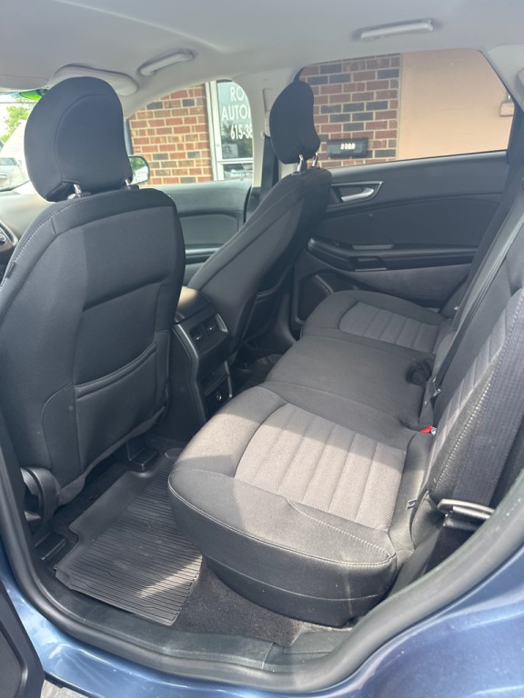 2019 Ford Edge Image 9