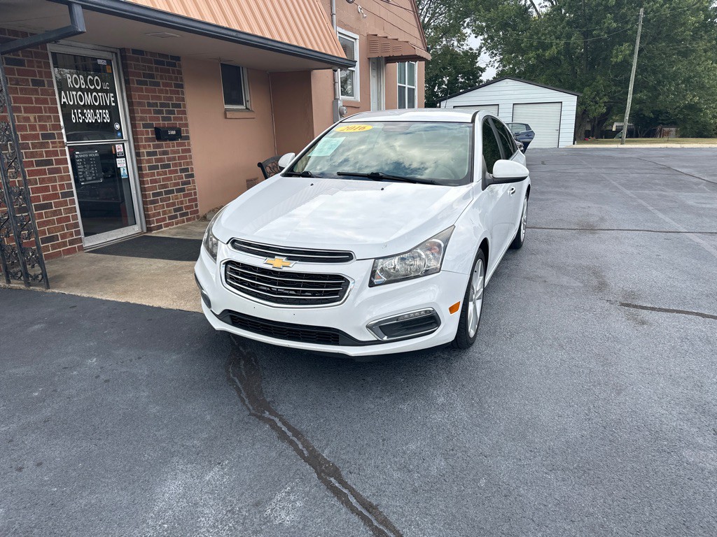 2016 Chevrolet Cruze Image 2
