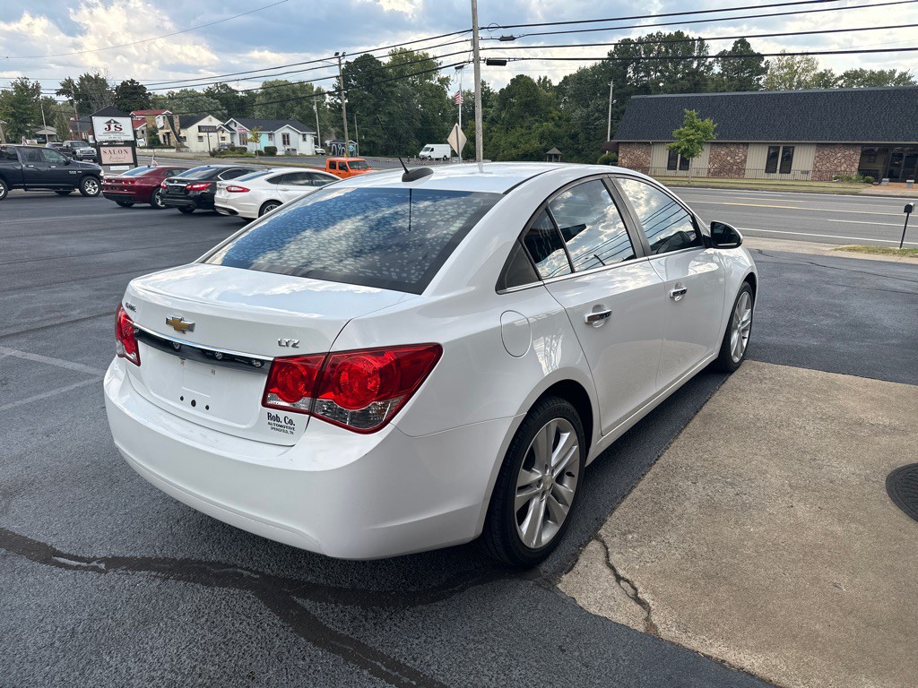 2016 Chevrolet Cruze Image 4