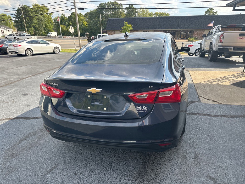 2017 Chevrolet Malibu Image 5