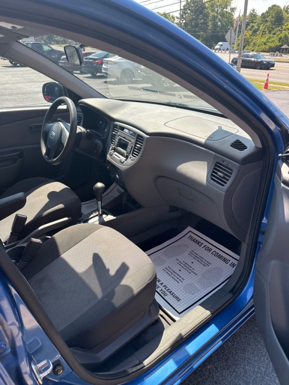 2010 Kia Rio Image 8
