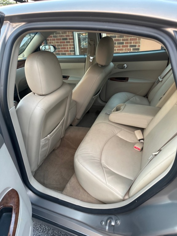 2003 Buick LeSabre Image 9