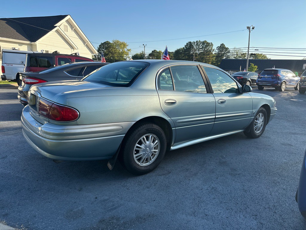 2003 Buick LeSabre Image 2
