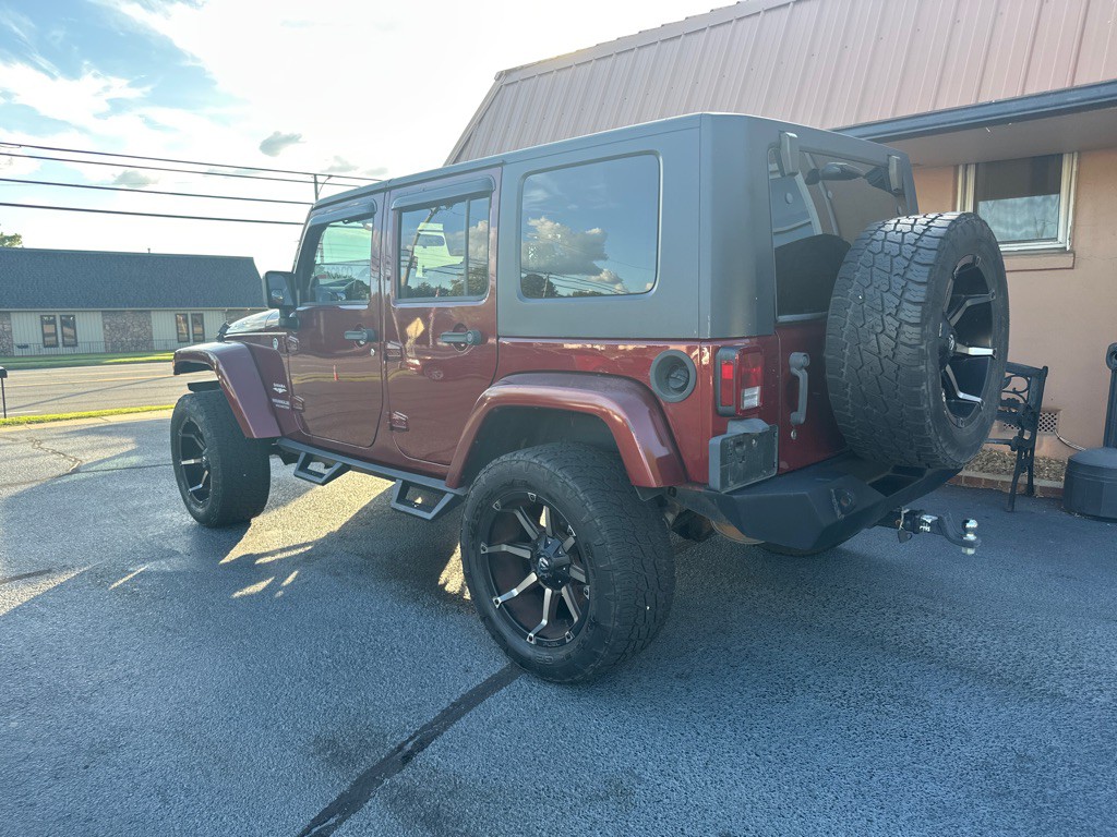 2009 Jeep Wrangler Unlimited Image 2
