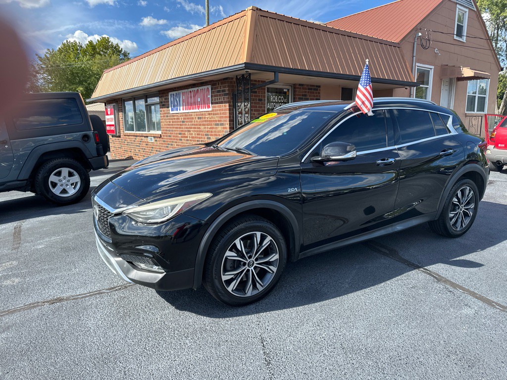 2018 INFINITI QX30 Image 3