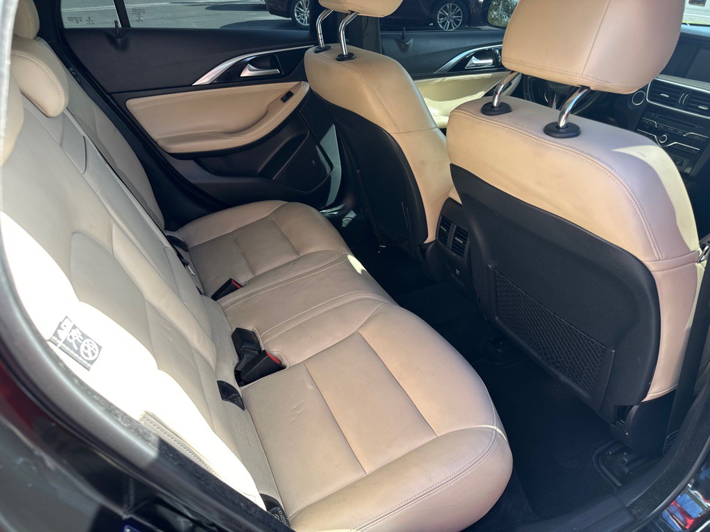 2018 INFINITI QX30 Image 11