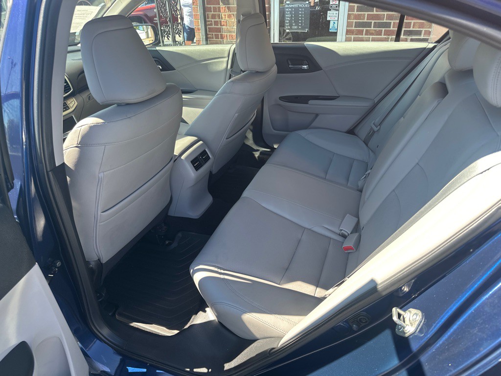 2015 Honda Accord Image 7
