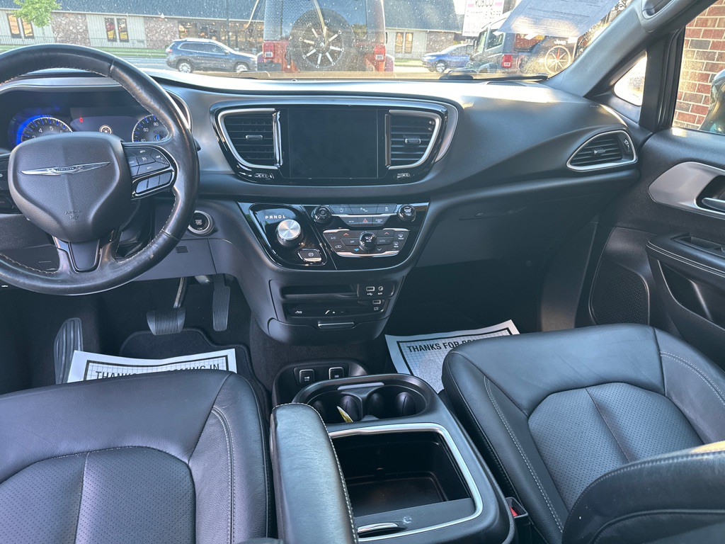 2020 Chrysler Pacifica Image 11