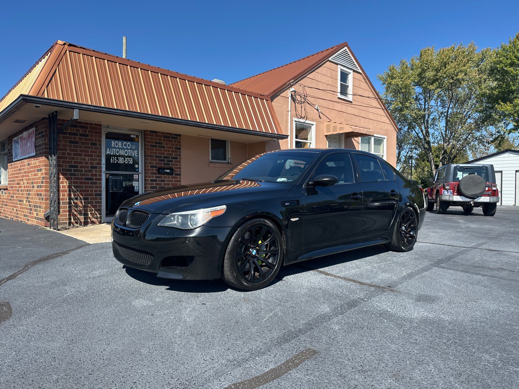 2006 BMW M5 Image 1