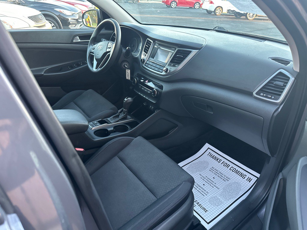 2016 Hyundai Tucson Image 8