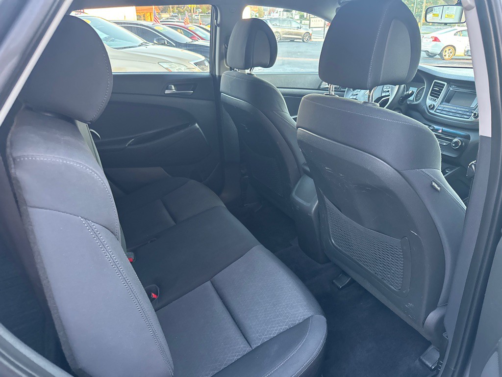 2016 Hyundai Tucson Image 9