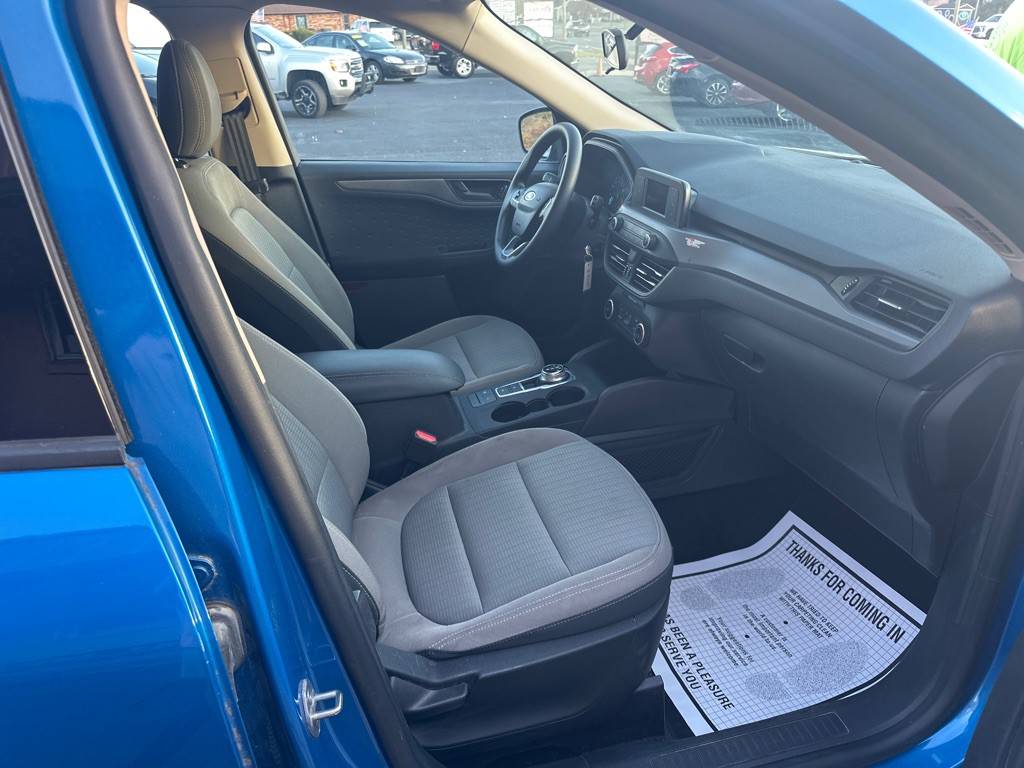 2020 Ford Escape Image 9