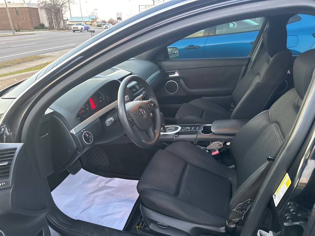 2008 Pontiac G8 Image 6