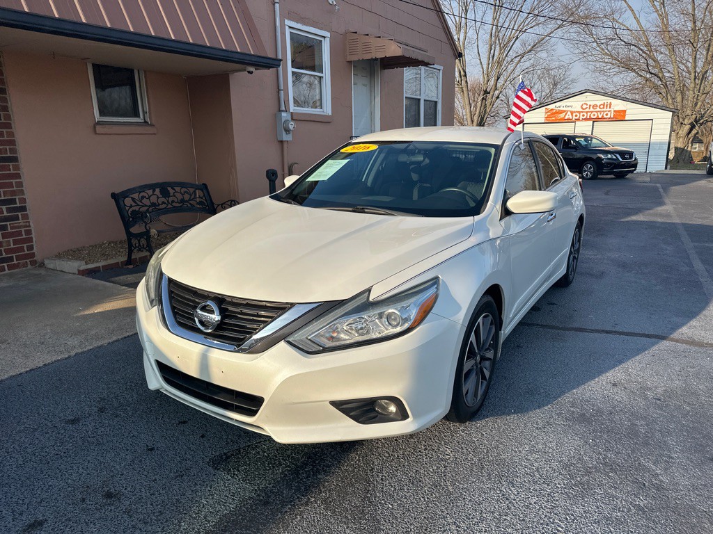 2016 Nissan Altima Image 2