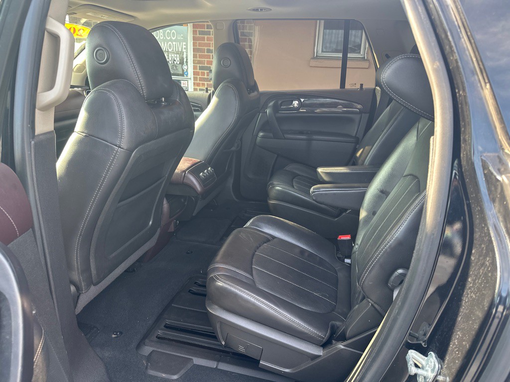 2017 Buick Enclave Image 8