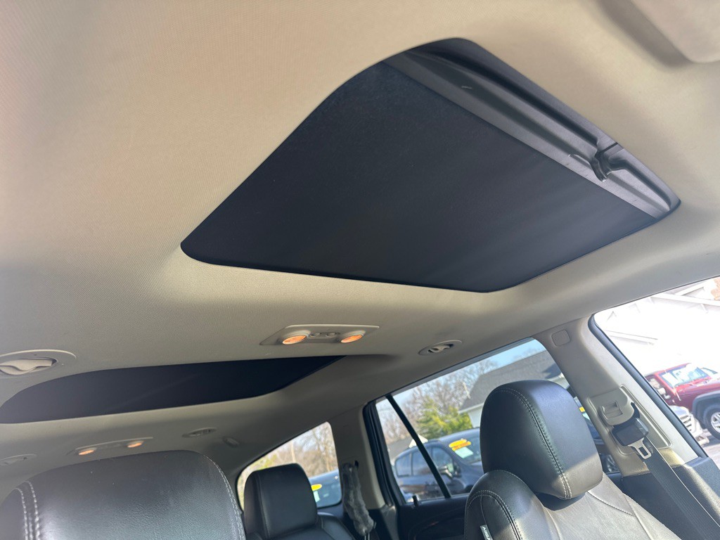 2017 Buick Enclave Image 12