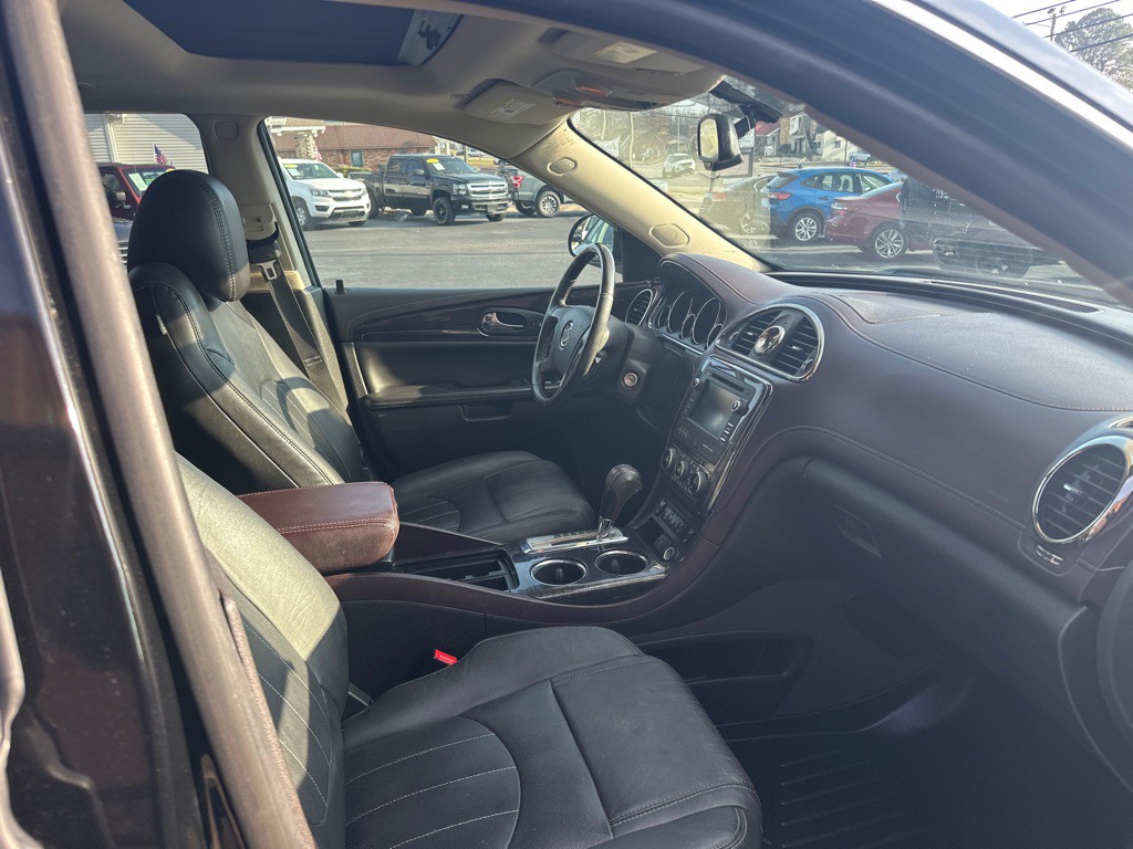 2017 Buick Enclave Image 18