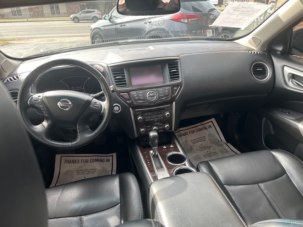 2015 Nissan Pathfinder Image 11