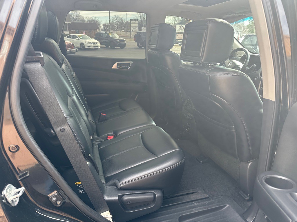 2015 Nissan Pathfinder Image 14