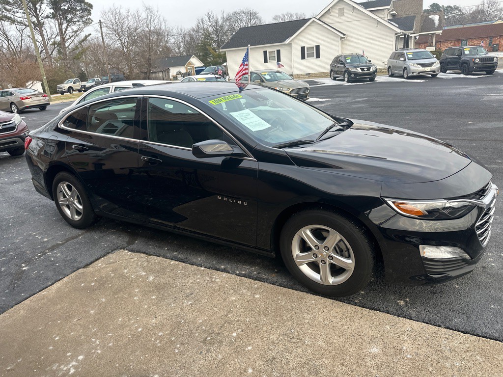 2024 Chevrolet Malibu Image 4