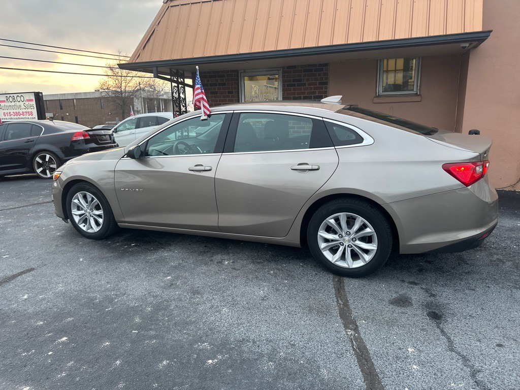 2023 Chevrolet Malibu Image 2