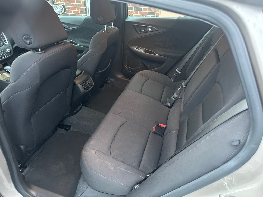 2023 Chevrolet Malibu Image 6