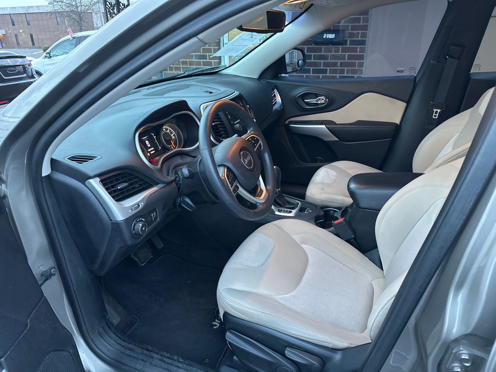 2018 Jeep Cherokee Image 6