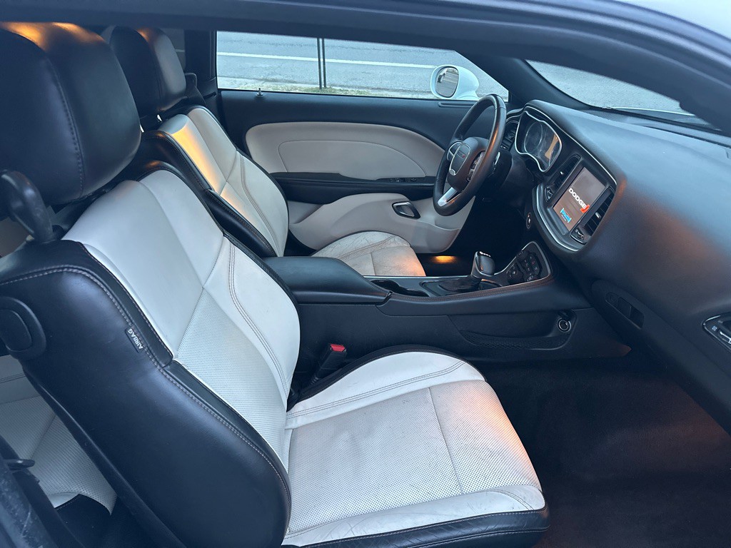 2018 Dodge Challenger Image 8