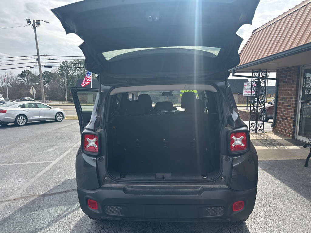 2023 Jeep Renegade Image 8