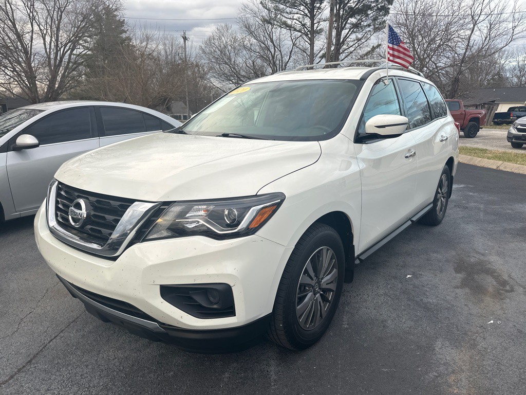 2020 Nissan Pathfinder Image 2