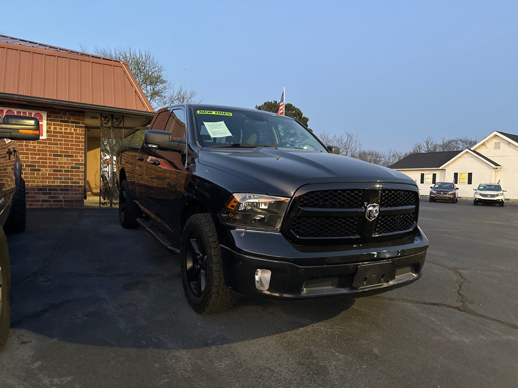 2018 RAM 1500 Image 3