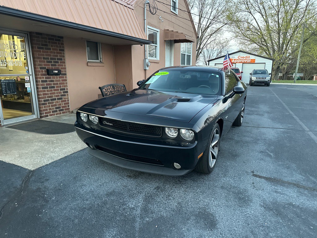 2014 Dodge Challenger Image 2