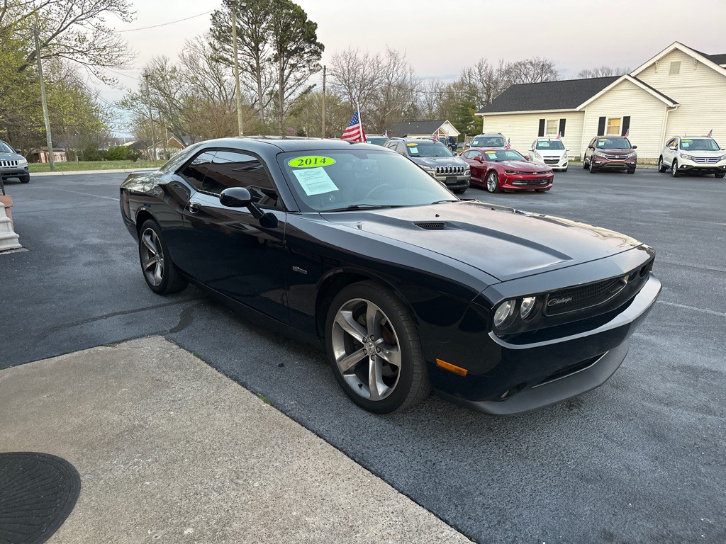 2014 Dodge Challenger Image 3