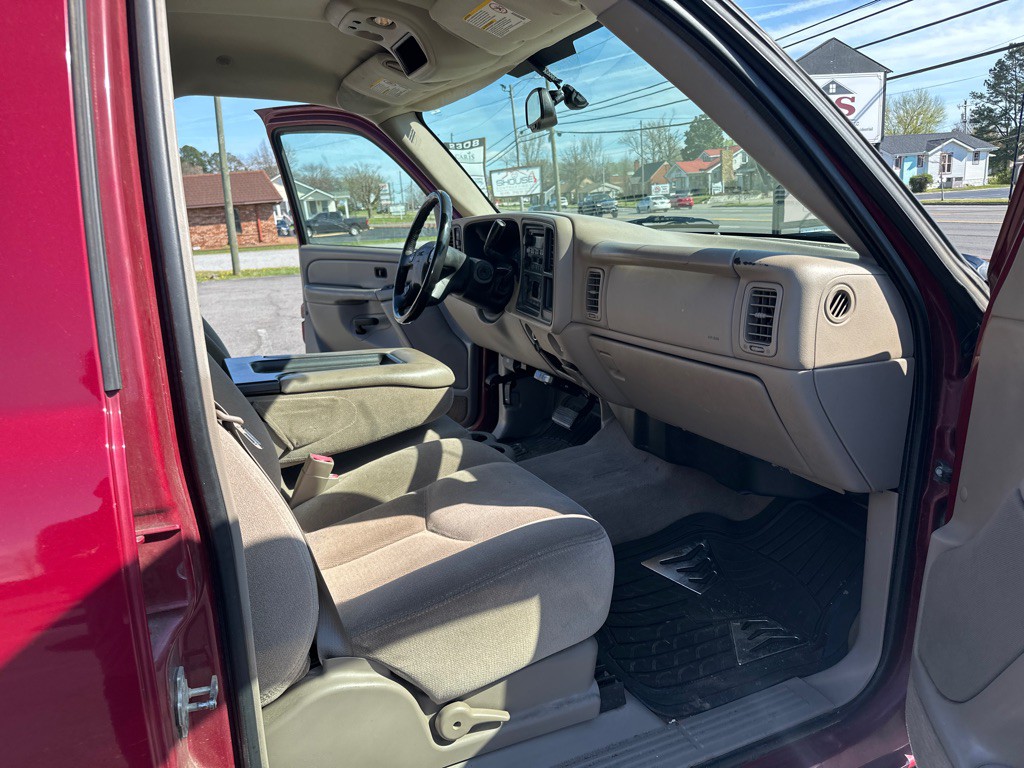 2004 GMC Sierra Image 7