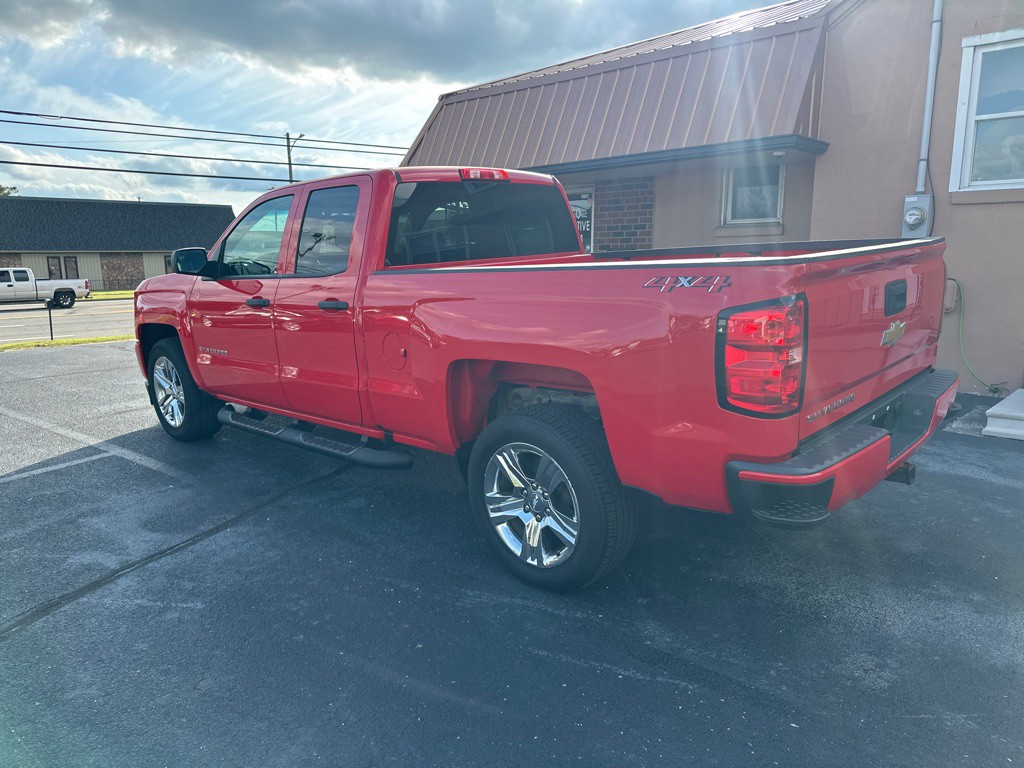 2018 Chevrolet Silverado 1500 Image 3