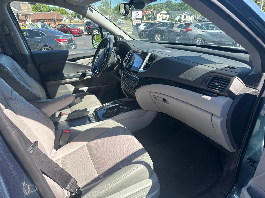 2016 Honda Pilot Image 9