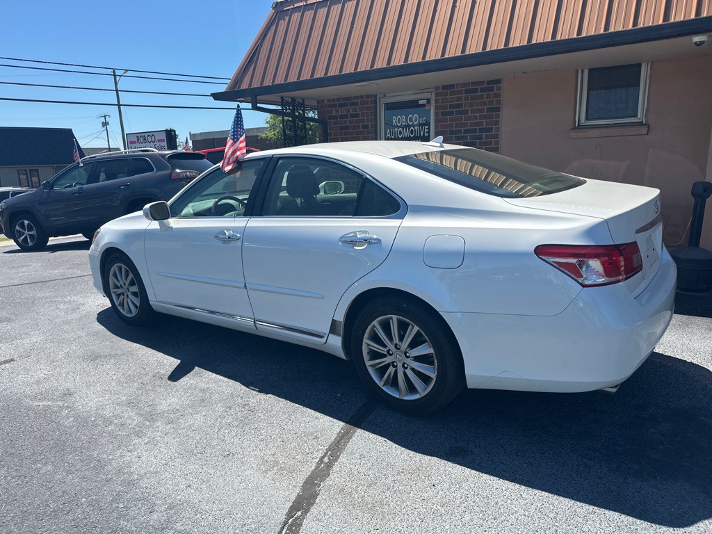 2012 Lexus ES Image 3