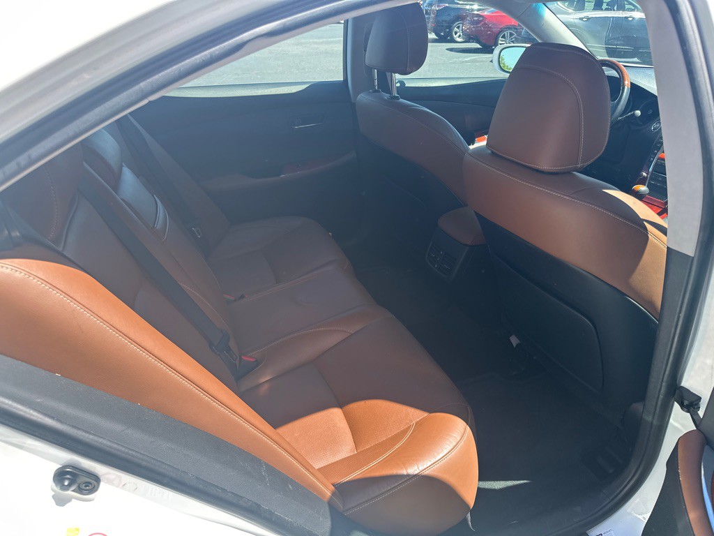 2012 Lexus ES Image 10