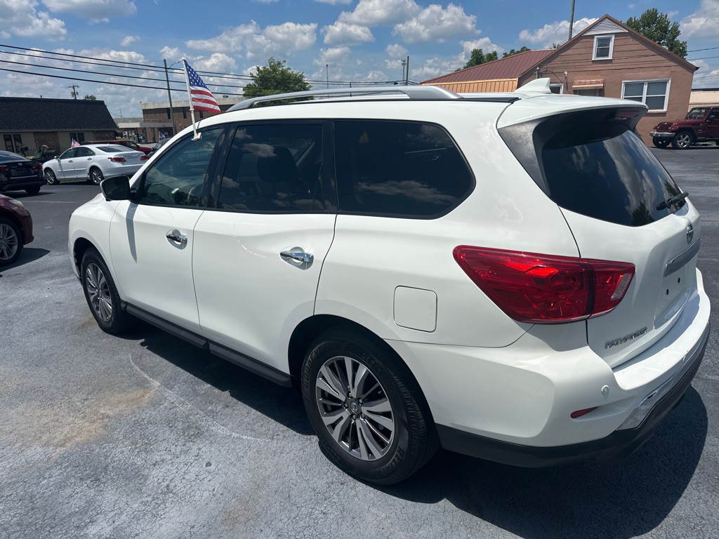 2019 Nissan Pathfinder Image 3