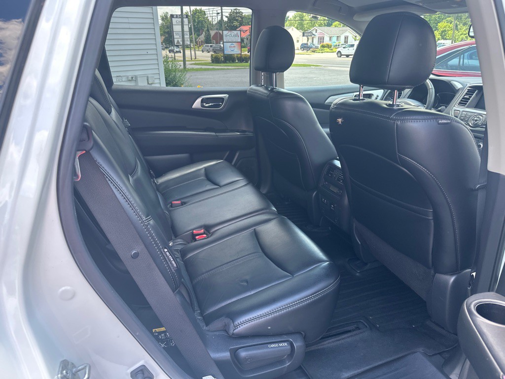2019 Nissan Pathfinder Image 6